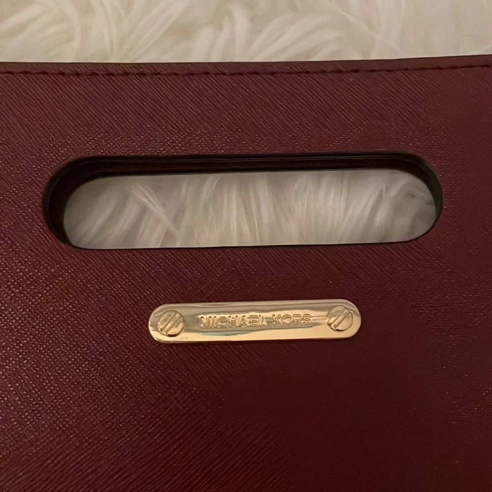 Michael Kors Clutch with strap - Picture 11 of 14